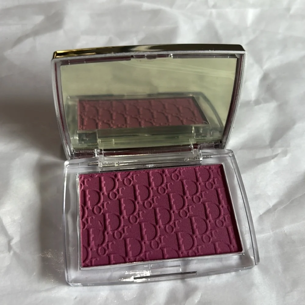 Christian Dior Rosy Glow Color Reviving Powder Blush - 006 Berry nwob